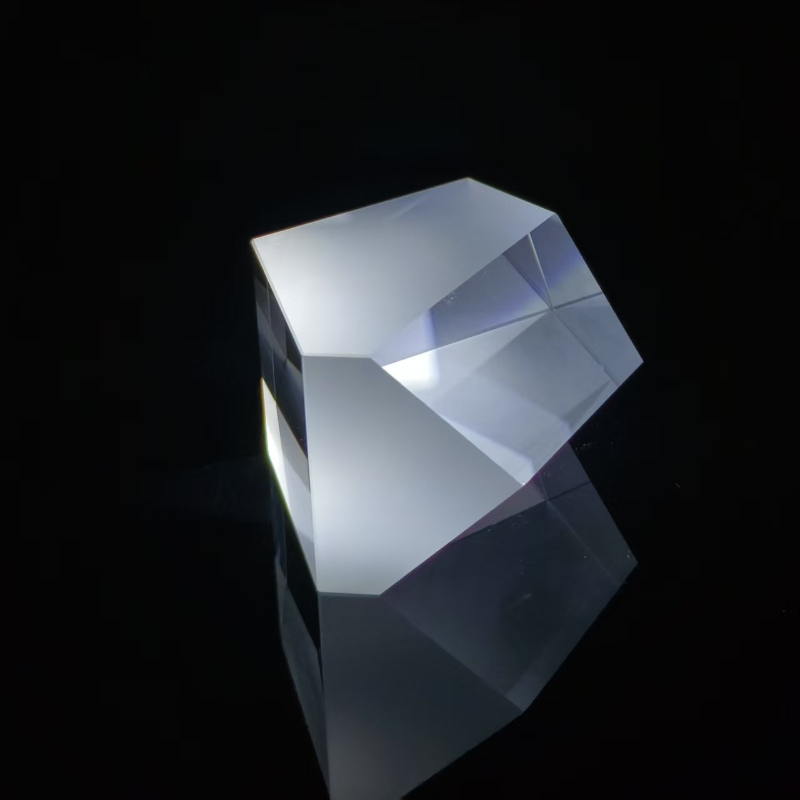 Cube-corner Prism